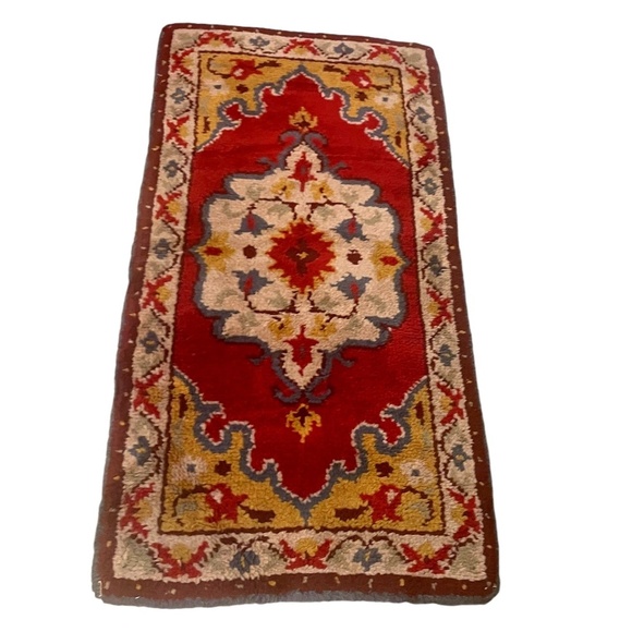 Vintage Handwoven Ethnic Botanical Wool Rug 30" Wide By 56" Long - Picture 1 of 7